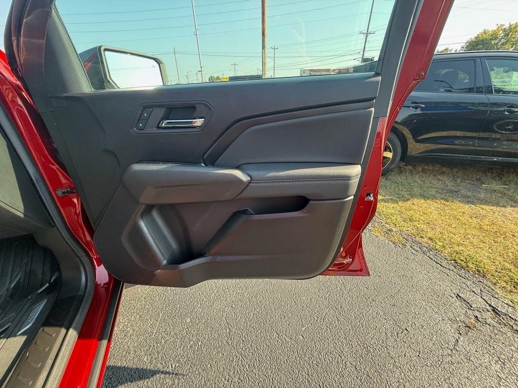 Chevrolet Colorado LT Crew Cab 2WD 2024
