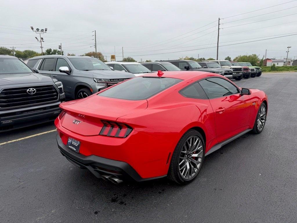 Ford Mustang GT Premium Coupe 2025