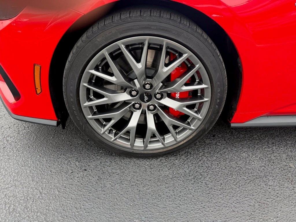 Ford Mustang GT Premium Coupe 2025
