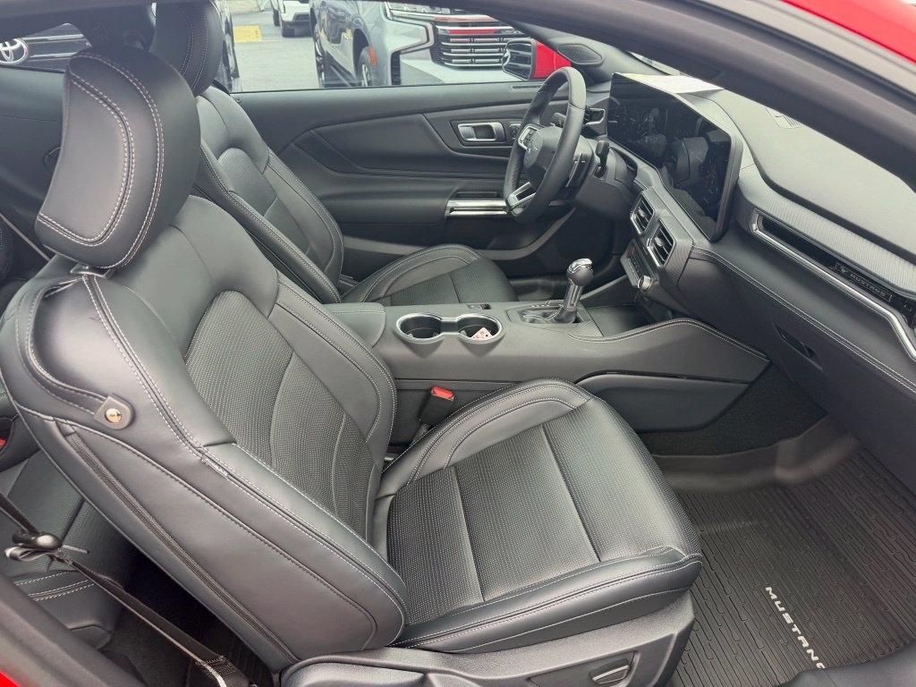 Ford Mustang GT Premium Coupe 2025
