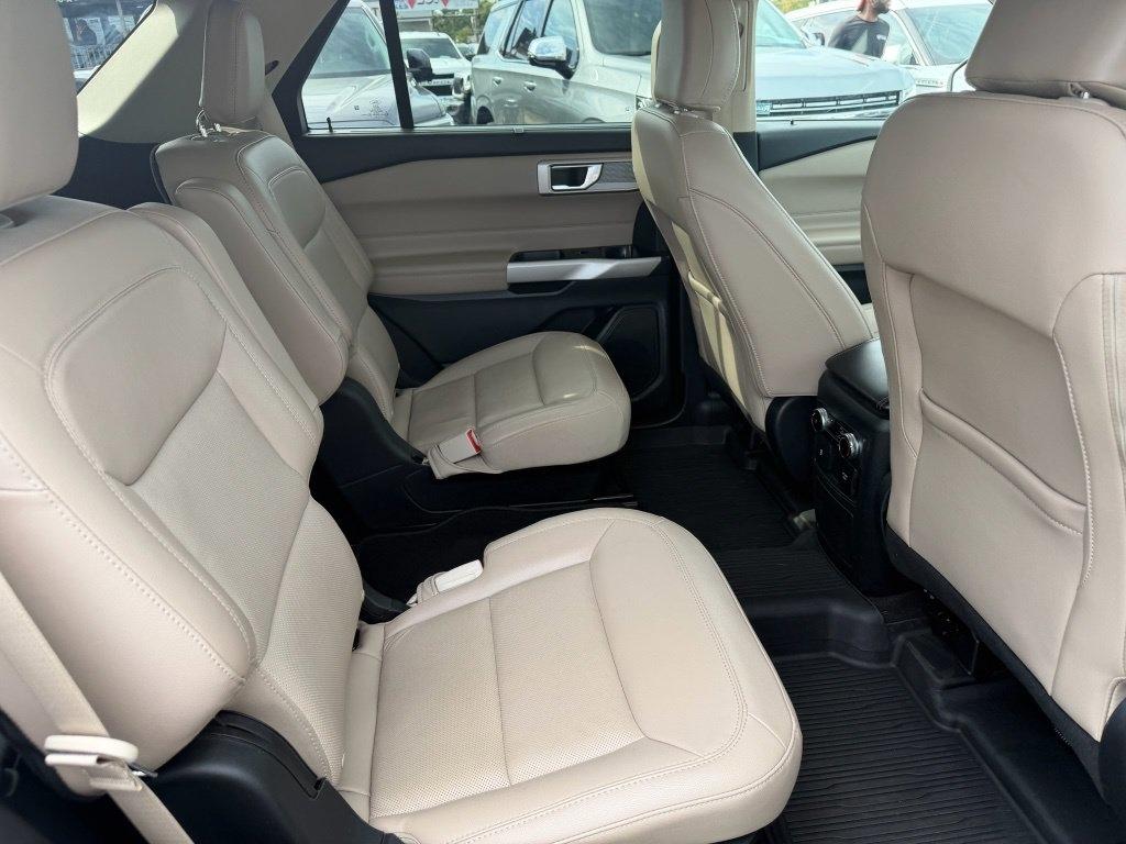 Ford Explorer Hybrid Limited AWD 2022