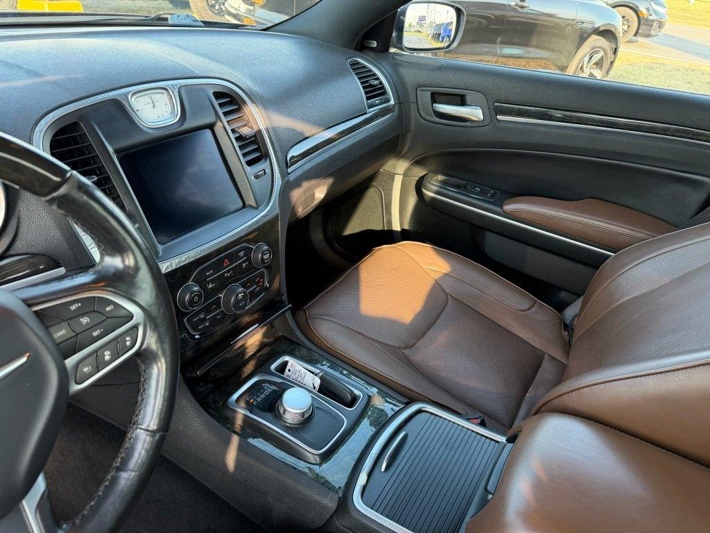 Chrysler 300 Limited AWD 2019