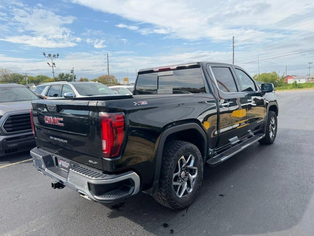 GMC Sierra 1500 SLT Crew Cab 4WD 2024