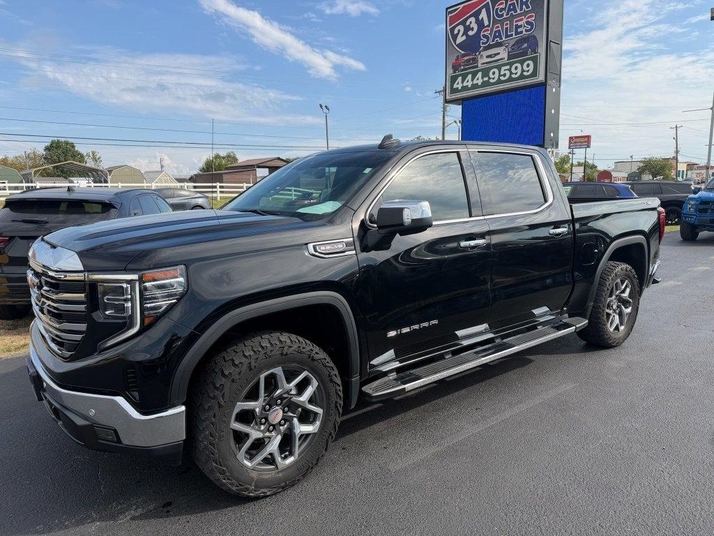 GMC Sierra 1500 SLT Crew Cab 4WD 2024