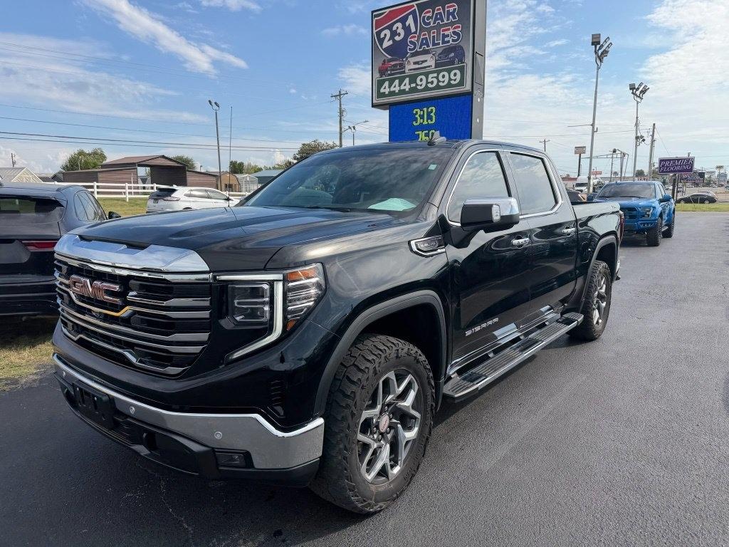 GMC Sierra 1500 SLT Crew Cab 4WD 2024