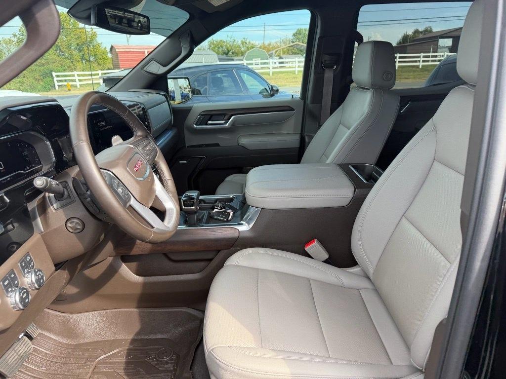 GMC Sierra 1500 SLT Crew Cab 4WD 2024