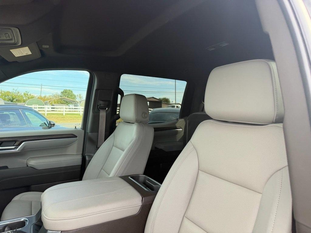 GMC Sierra 1500 SLT Crew Cab 4WD 2024