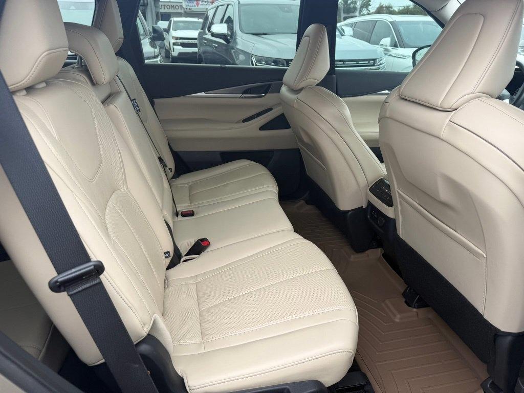 Infiniti QX60 Luxe 2023