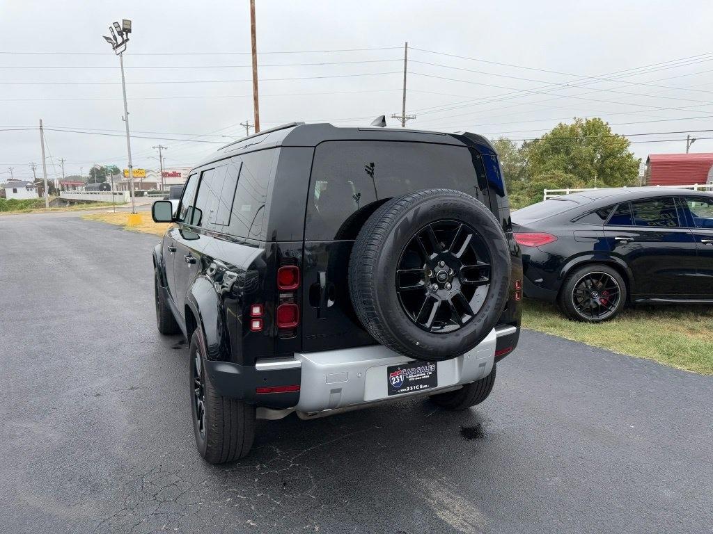 Land Rover Defender P300 110 S 2025