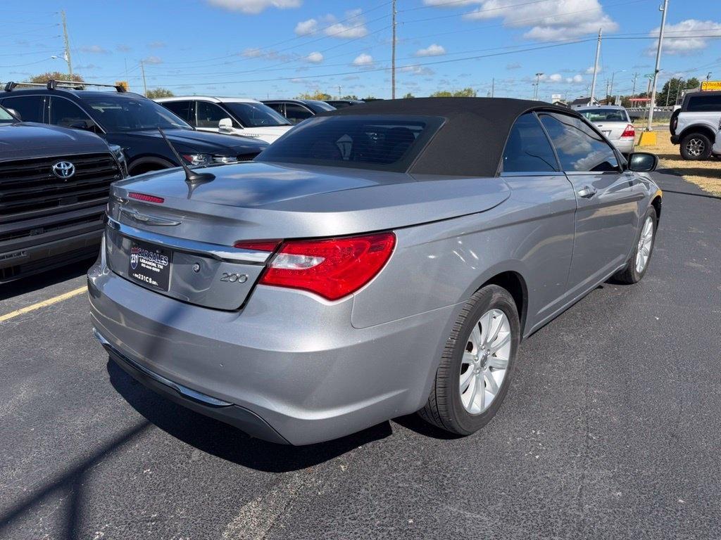 Chrysler 200 Touring Convertible 2013