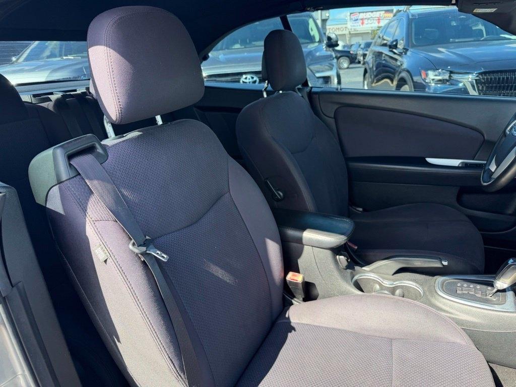 Chrysler 200 Touring Convertible 2013