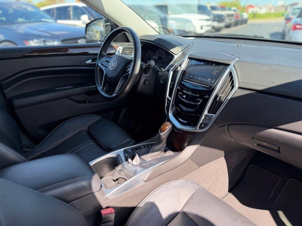 Cadillac SRX Performance Collection FWD 2015