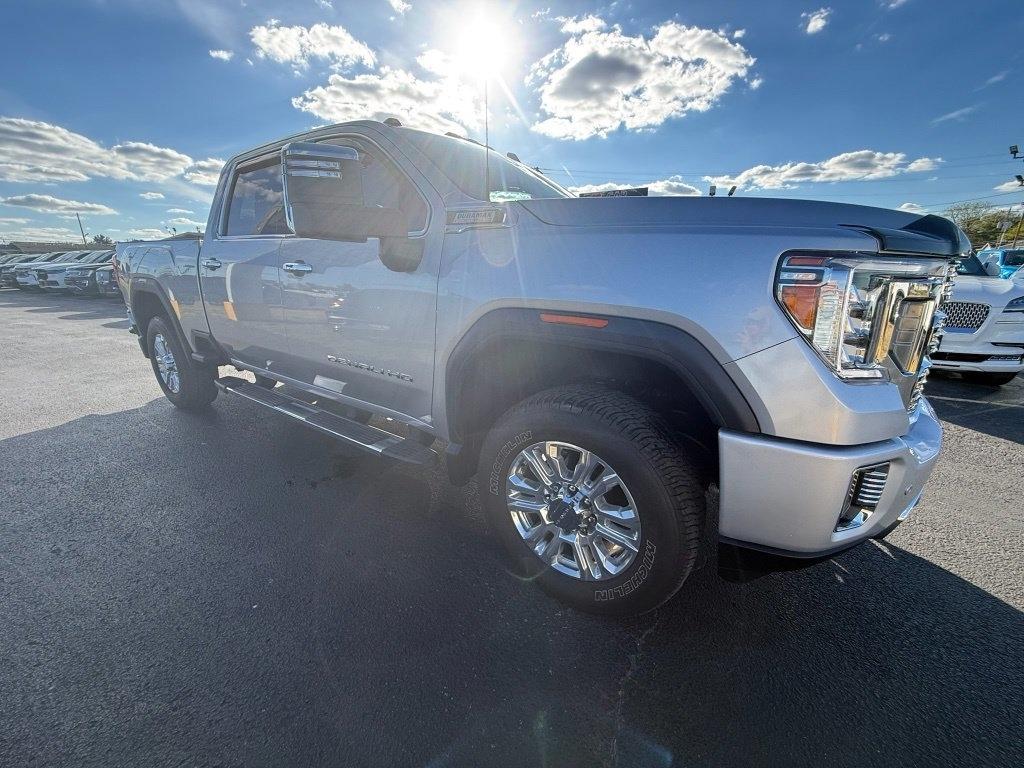2022 GMC Sierra 2500HD Denali Crew Cab 4WD SB