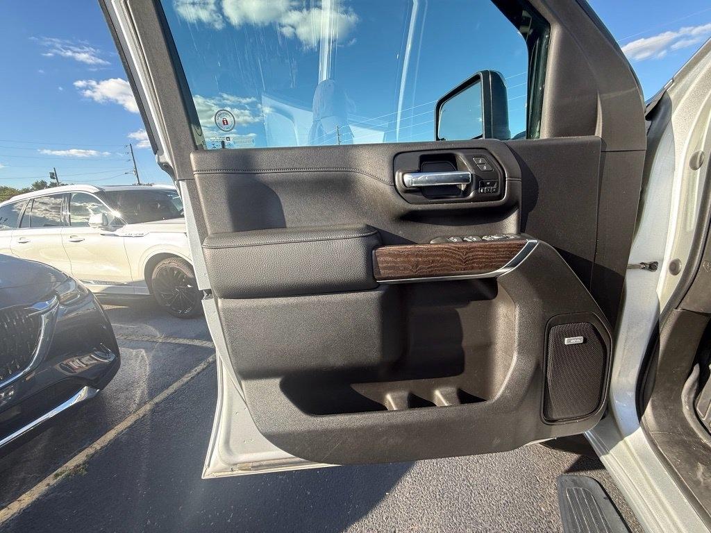 GMC Sierra 2500HD Denali Crew Cab 4WD SB 2022
