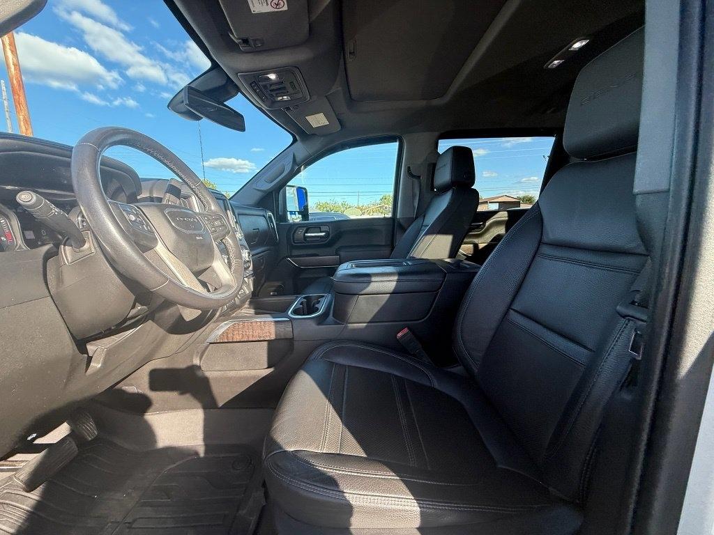 GMC Sierra 2500HD Denali Crew Cab 4WD SB 2022