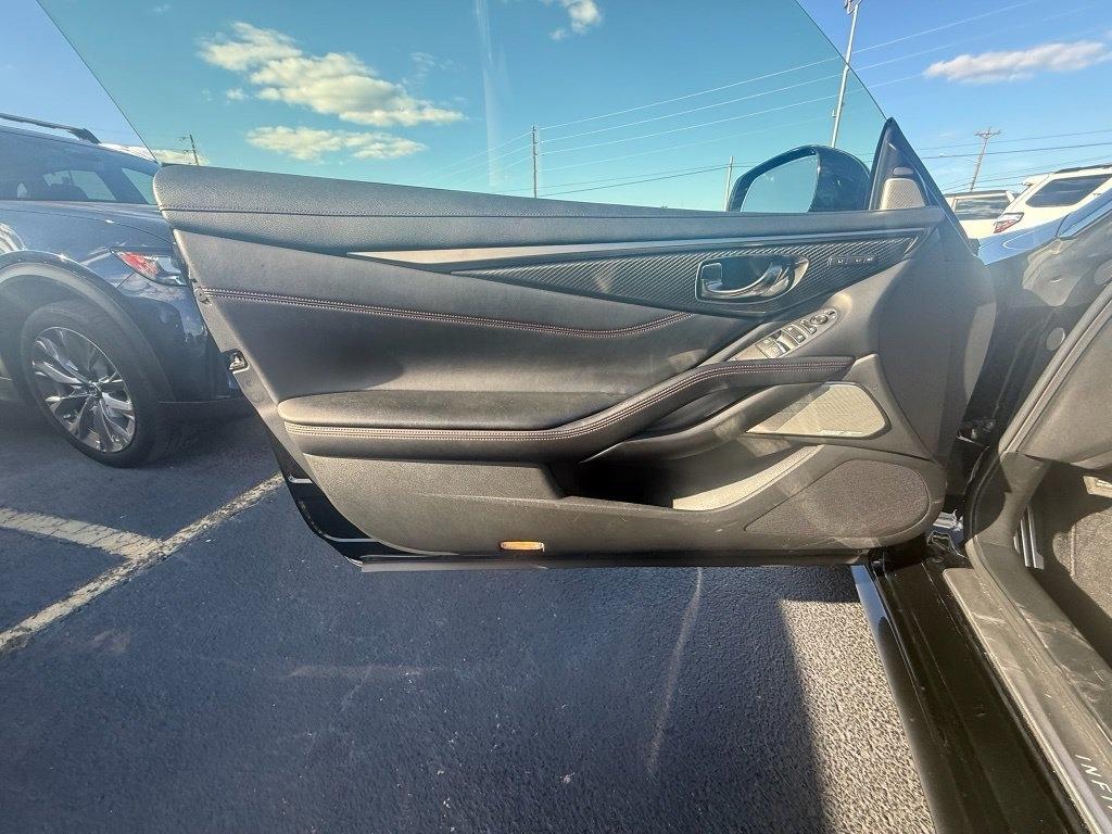 Infiniti Q60 Red Sport 400 AWD 2022
