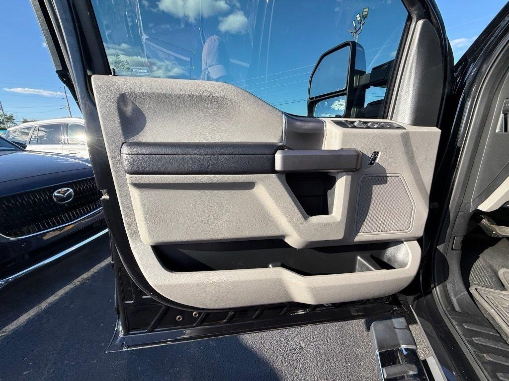 Ford F-250 SD XLT Crew Cab 4WD 2019
