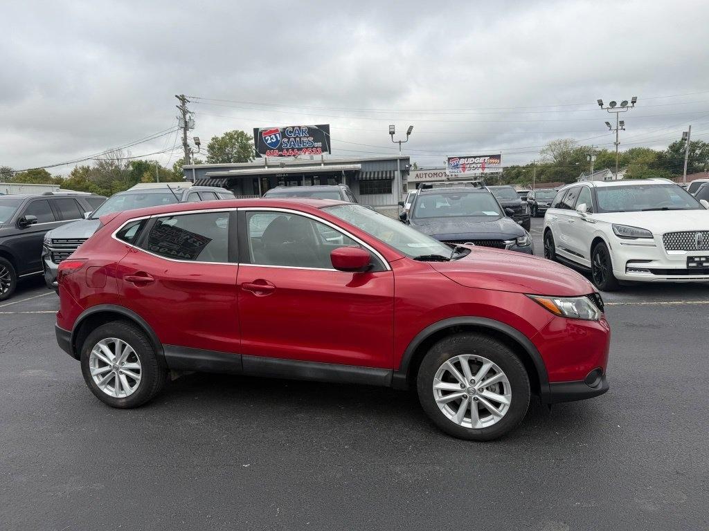 Nissan Rogue Sport S 2018