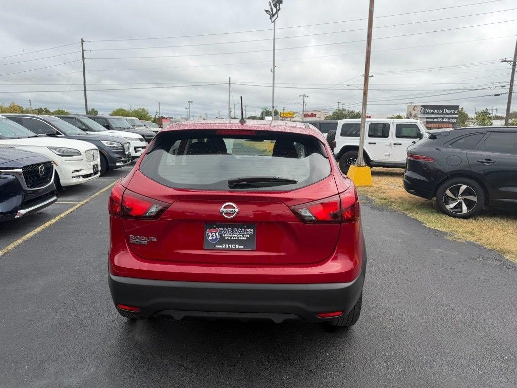 Nissan Rogue Sport S 2018