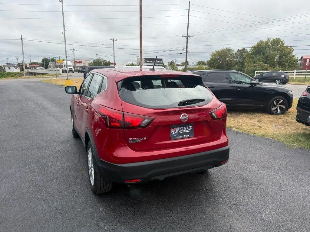 Nissan Rogue Sport S 2018