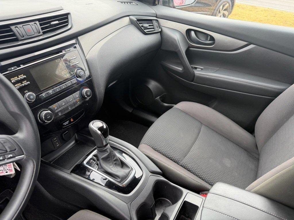 Nissan Rogue Sport S 2018