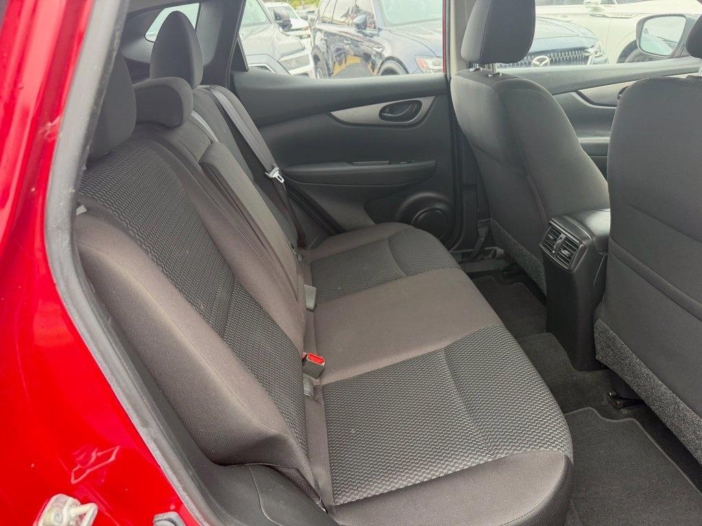 Nissan Rogue Sport S 2018