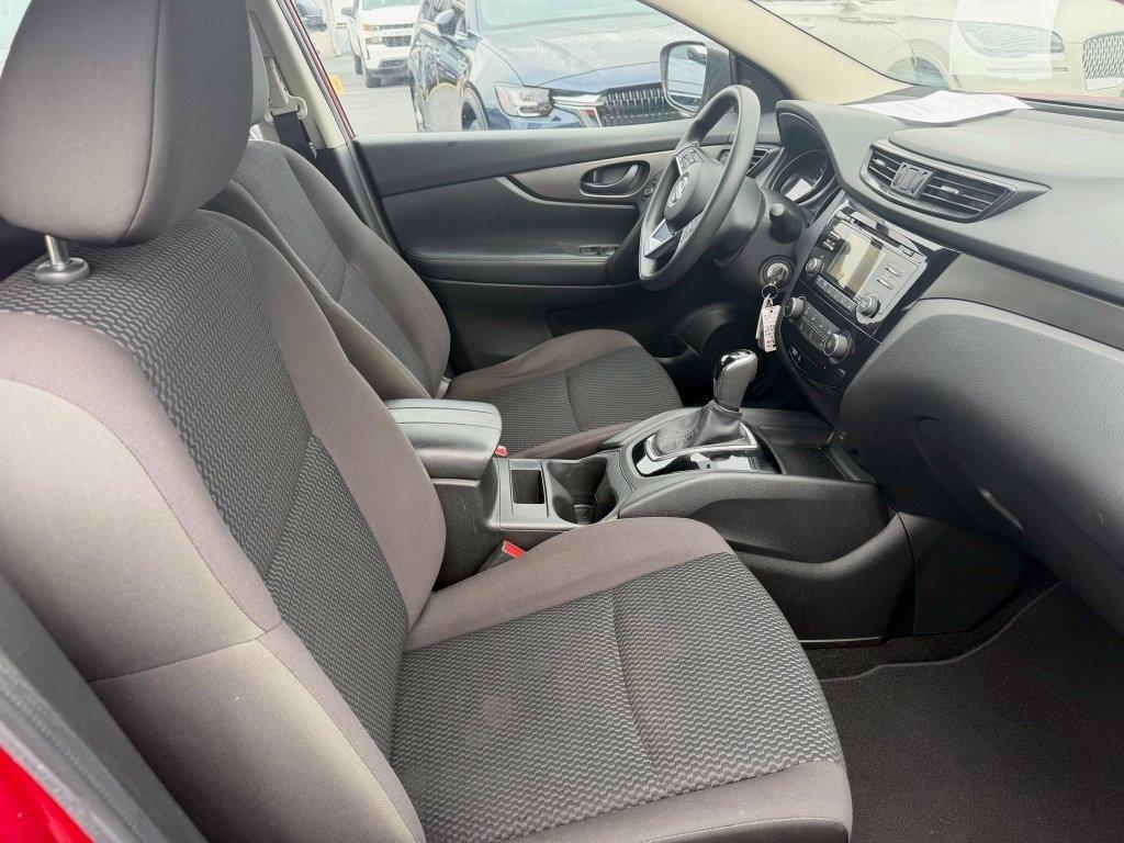 Nissan Rogue Sport S 2018