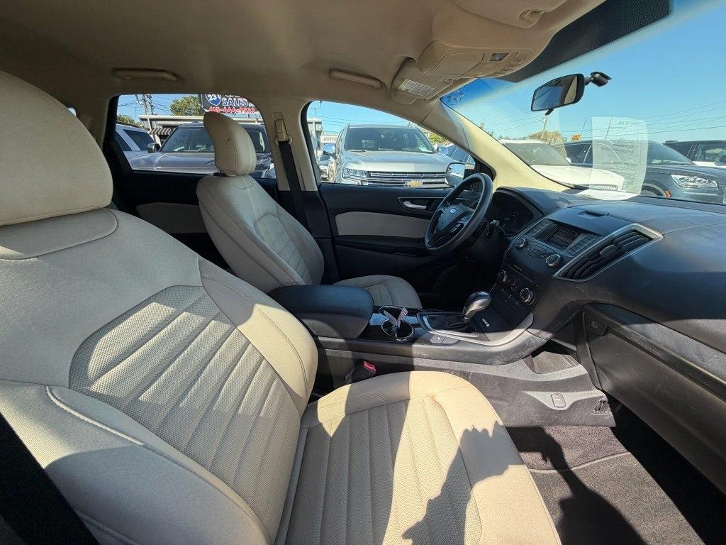 Ford Edge SE FWD 2016