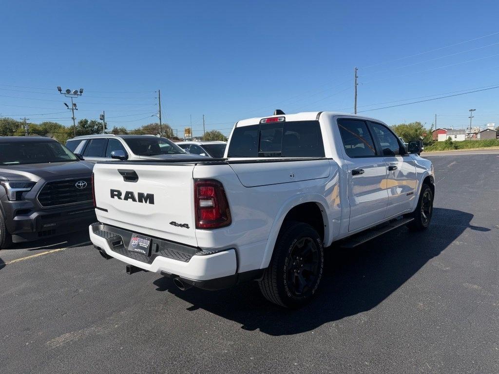 RAM 1500 Big Horn Crew Cab 4WD 2025