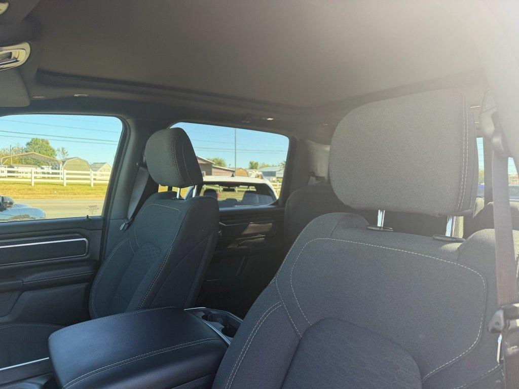 RAM 1500 Big Horn Crew Cab 4WD 2025