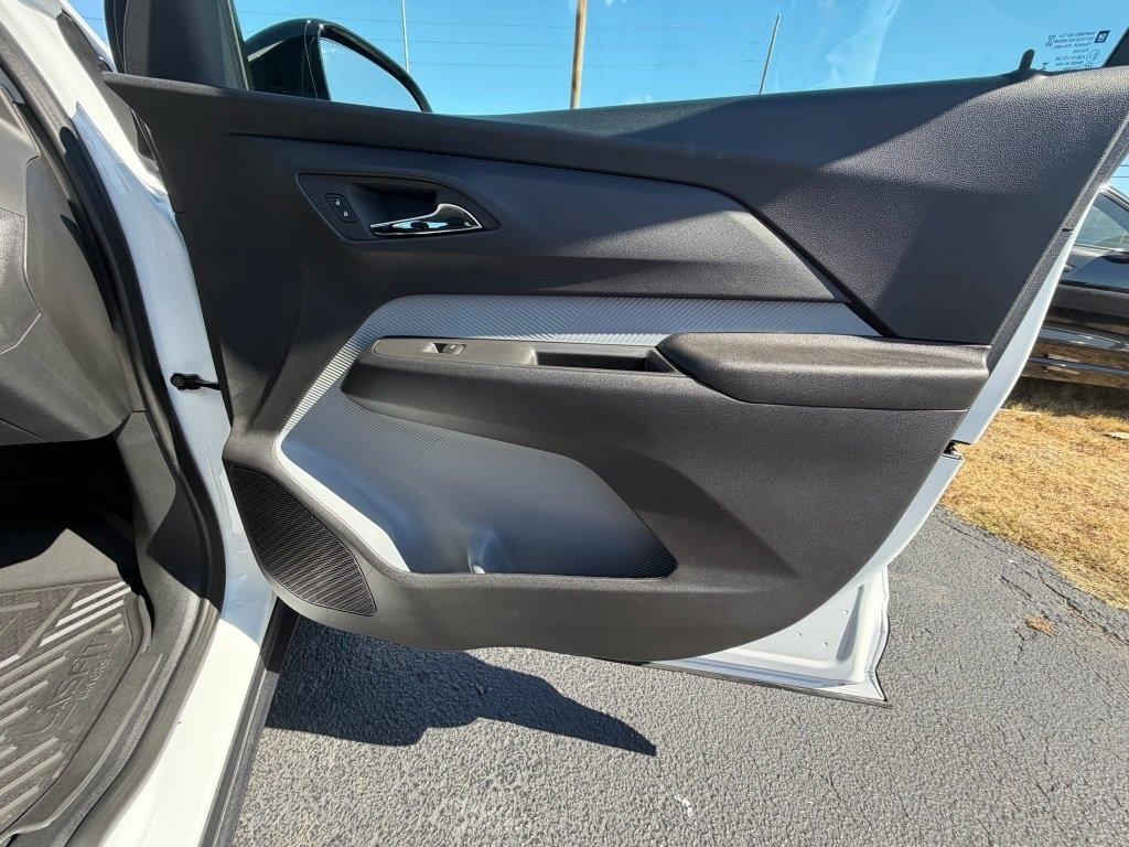 Chevrolet Bolt LT 2027