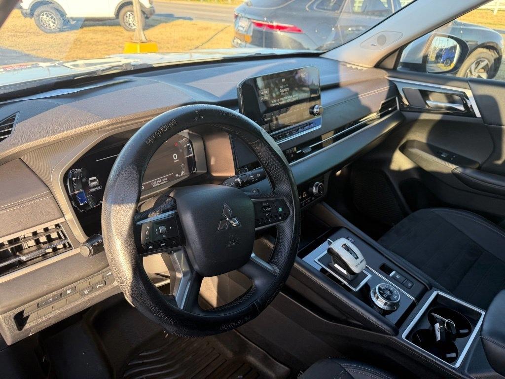 Mitsubishi Outlander PHEV SEL 2024