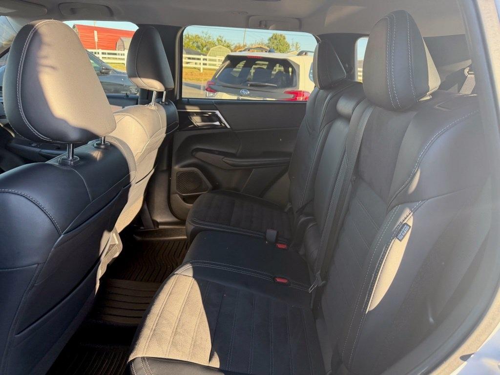 Mitsubishi Outlander PHEV SEL 2024