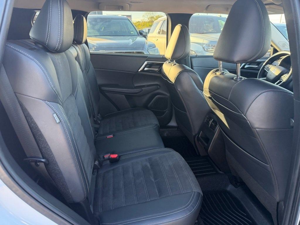 Mitsubishi Outlander PHEV SEL 2024