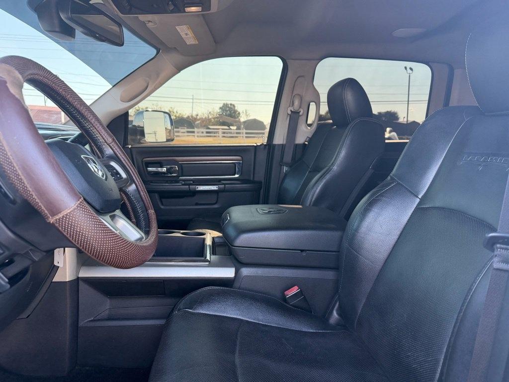 RAM 2500 Laramie Crew Cab SWB 4WD 2015