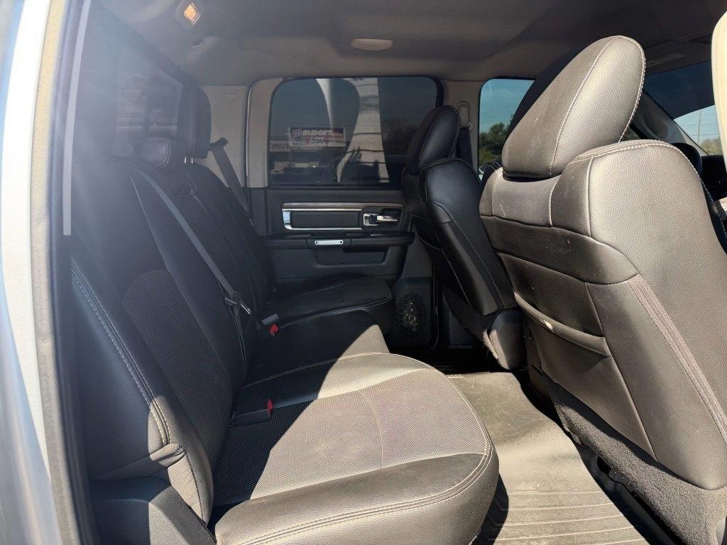 RAM 2500 Laramie Crew Cab SWB 4WD 2015