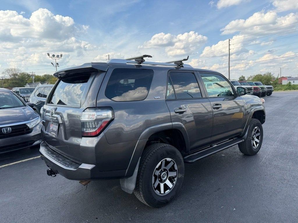 Toyota 4Runner SR5 4WD 2017