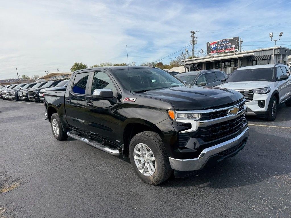 Chevrolet Silverado 1500 LT Crew Cab 4WD 2023