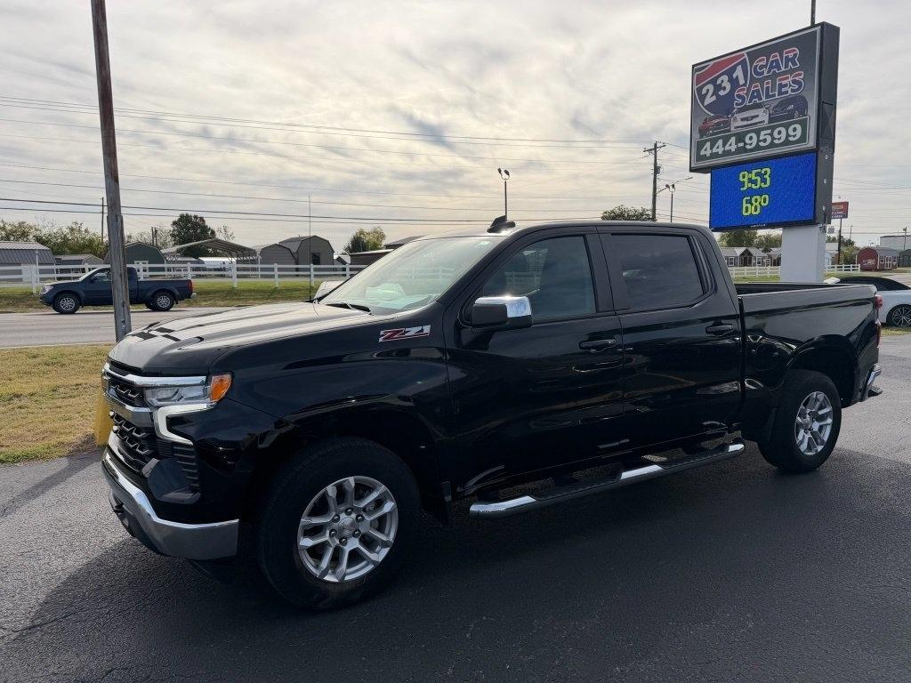Chevrolet Silverado 1500 LT Crew Cab 4WD 2023