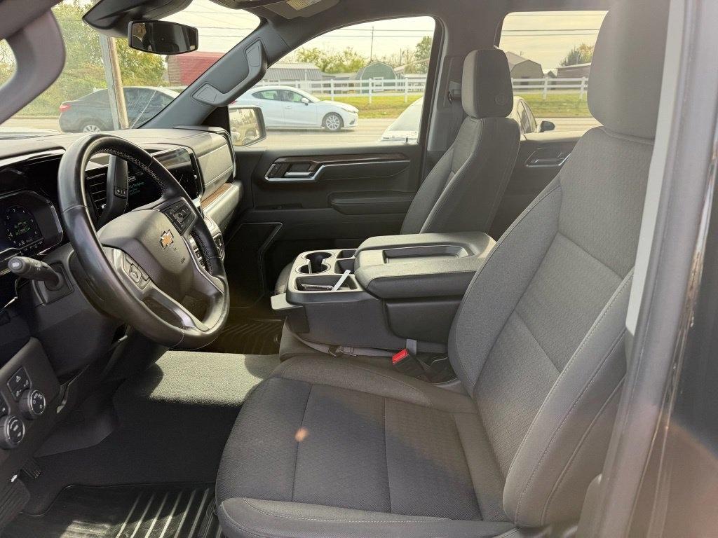 Chevrolet Silverado 1500 LT Crew Cab 4WD 2023