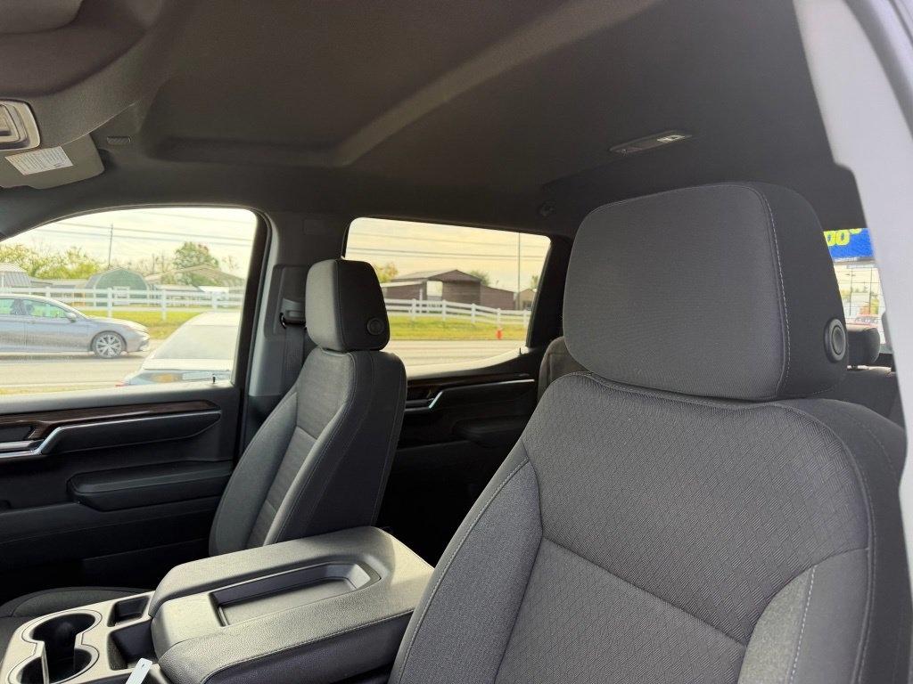 Chevrolet Silverado 1500 LT Crew Cab 4WD 2023