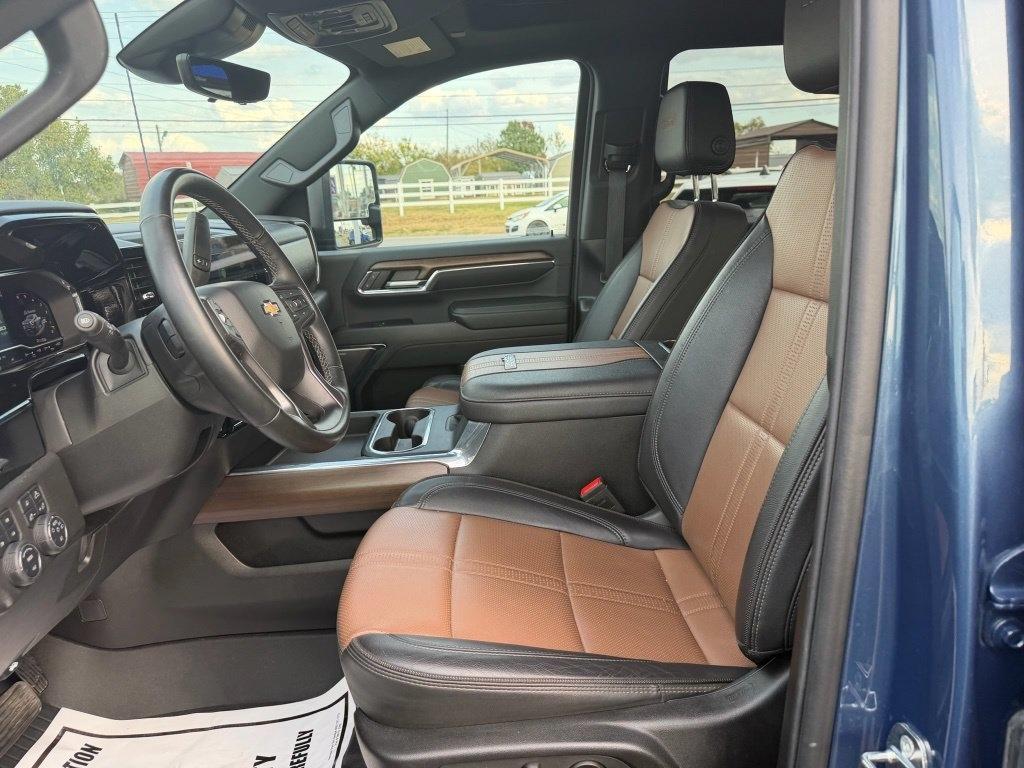 Chevrolet Silverado 2500HD High Country Crew Cab Long Box 4WD 2024