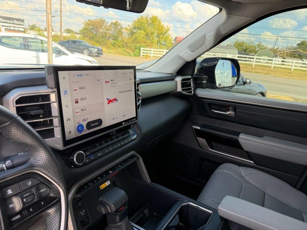Toyota Tundra Limited CrewMax 4WD 2024