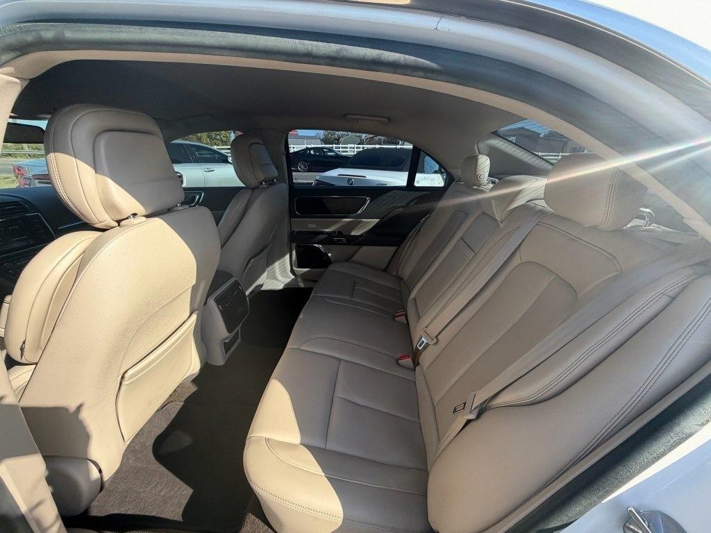 Lincoln Continental Base 2020