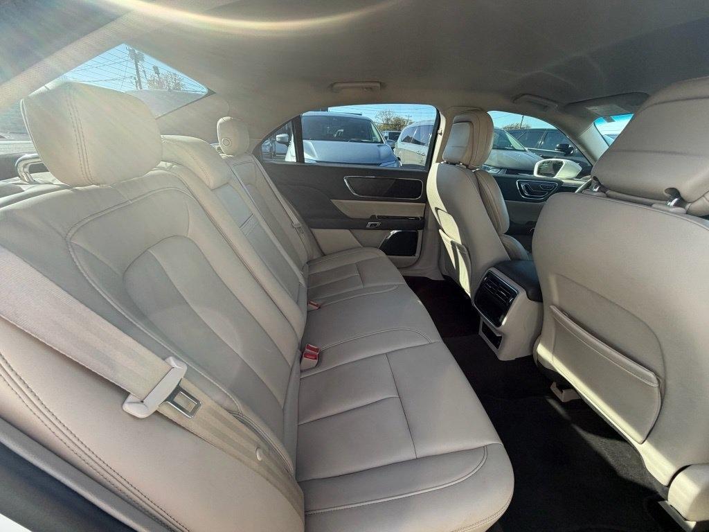 Lincoln Continental Base 2020