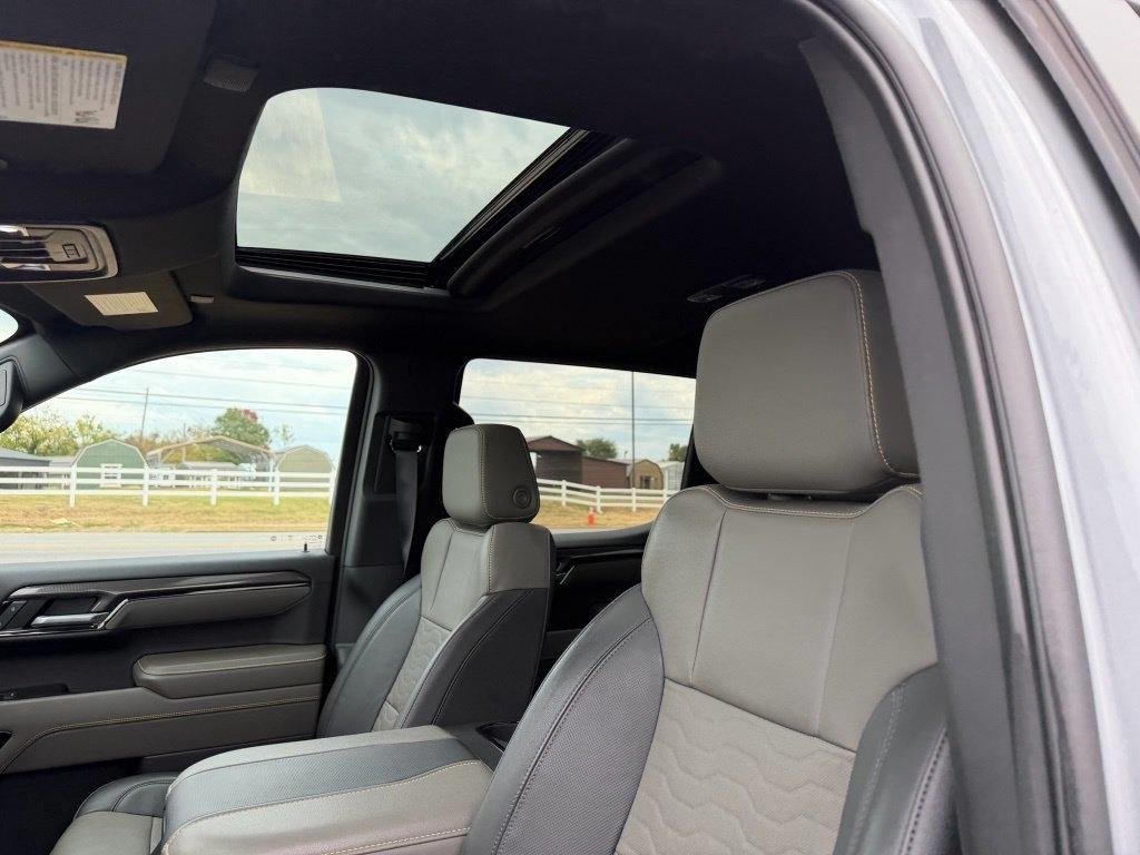 Chevrolet Silverado 1500 ZR2 Crew Cab 4WD 2023
