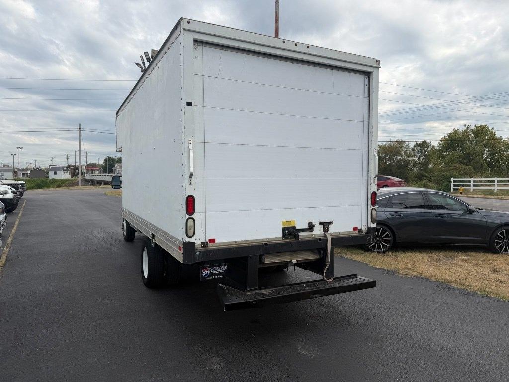 Ford Econoline E-350 Super Duty 2012