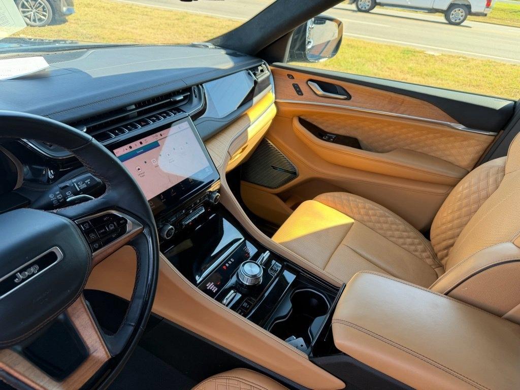 Jeep Grand Cherokee L Summit 4WD 2023