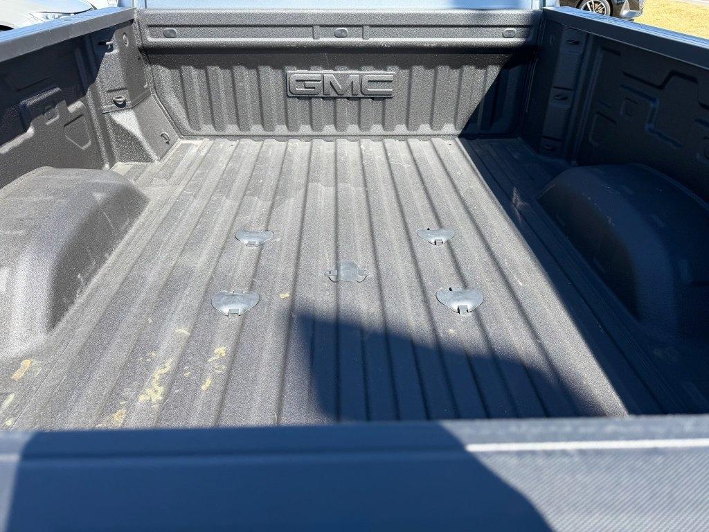 GMC Sierra 2500HD SLT Crew Cab 4WD 2024