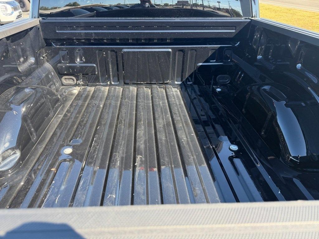 Ford F-150 STX SuperCrew 4WD 2025